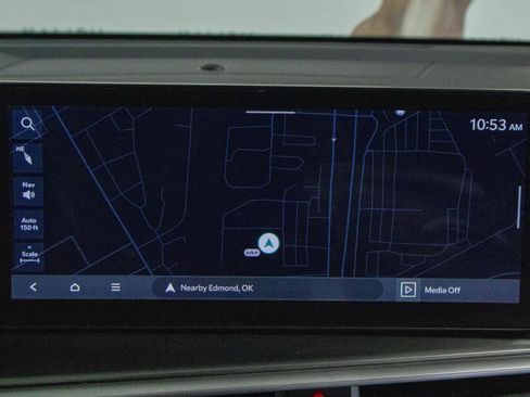 Used 2025 Kia Sorento S w/ Panoramic Sunroof Package image 5