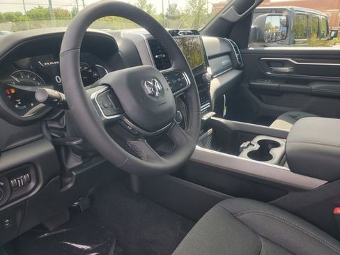 New 2026 RAM 1500 4x4 Crew Cab image 11