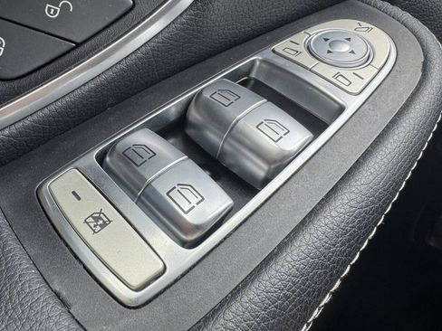 Used 2018 Mercedes-Benz C 300 Sedan image 18