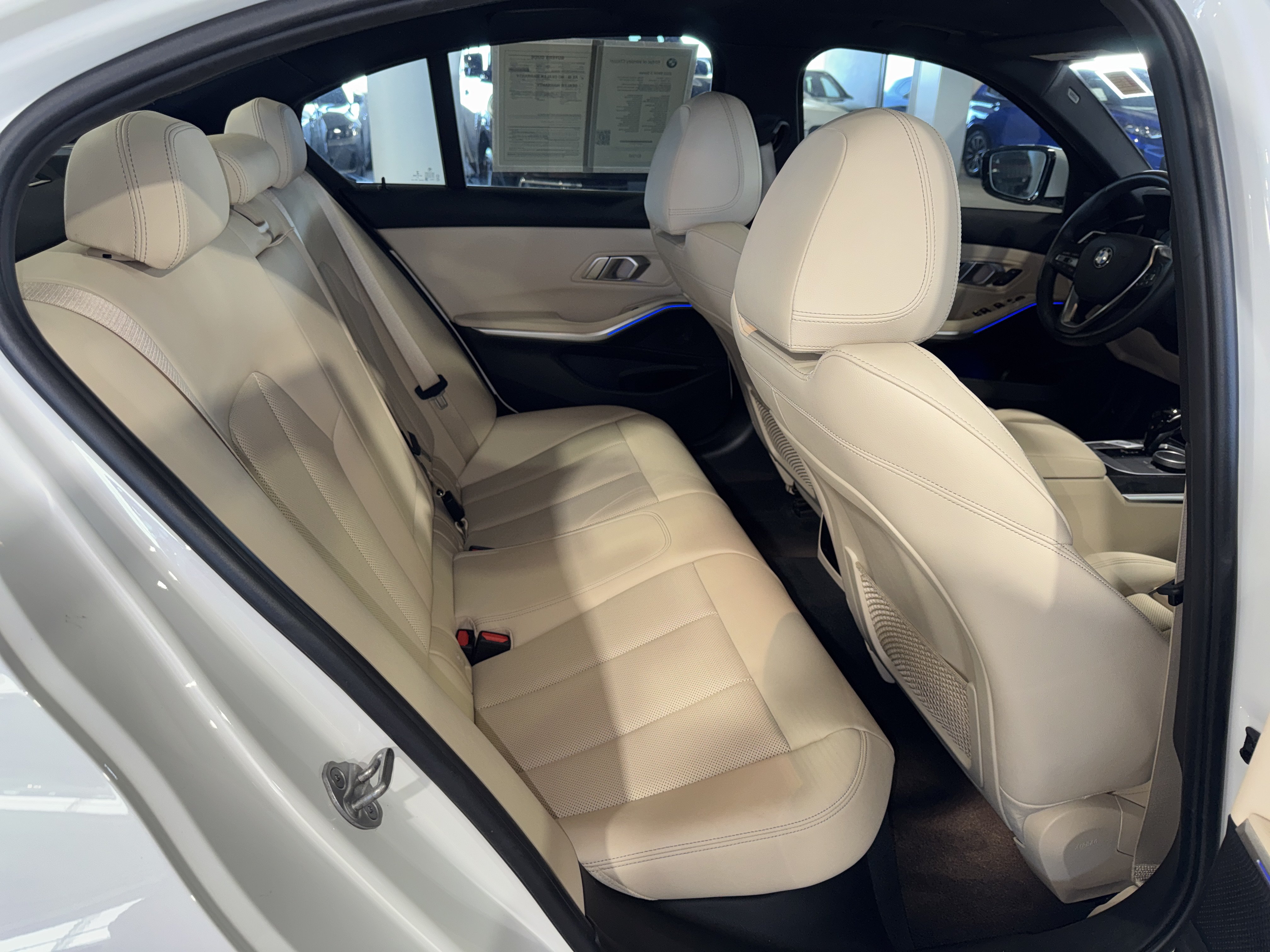 Used 2022 BMW 330i Sedan w/ Driving Assistance Package RWD image 15