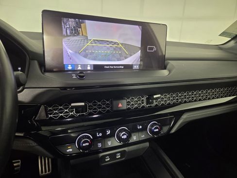 Used 2023 Honda Accord Sport image 12