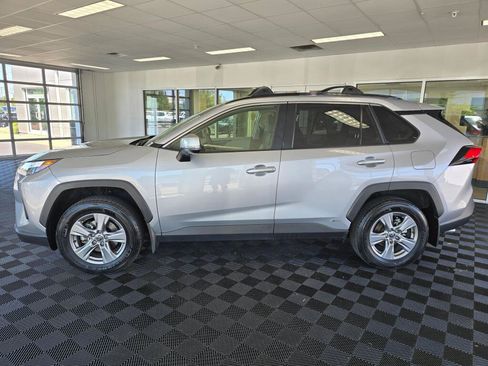 Certified 2024 Toyota RAV4 XLE w/ Convenience Package AWD/4WD image 6
