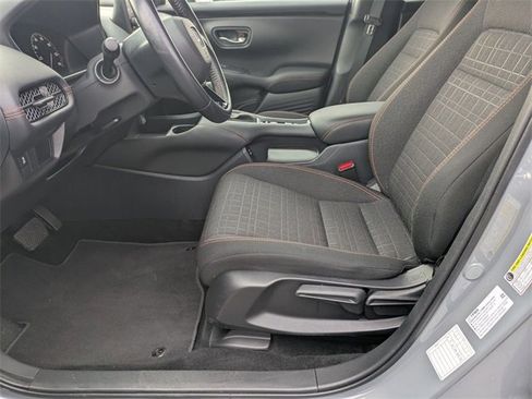 Used 2025 Honda HR-V Sport image 12