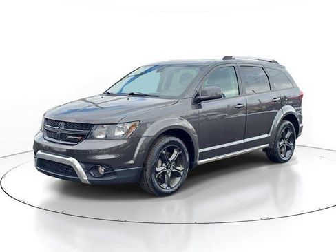 Used 2018 Dodge Journey Crossroad AWD/4WD image 2