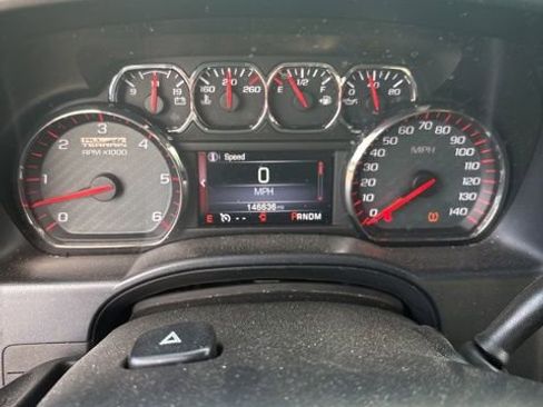 Used 2015 GMC Sierra 1500 SLT w/ All-Terrain Package AWD/4WD image 6