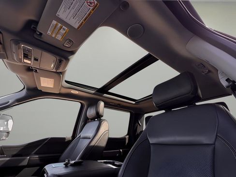 Used 2023 Ford F350 Lariat w/ Lariat Ultimate Package image 24