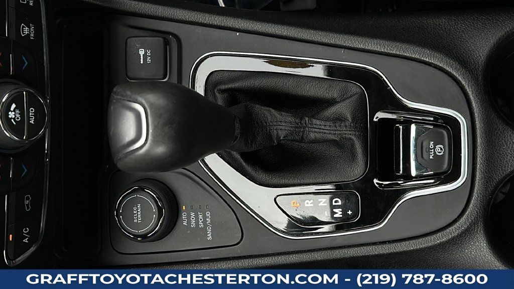 Used 2020 Jeep Cherokee Limited AWD/4WD image 17