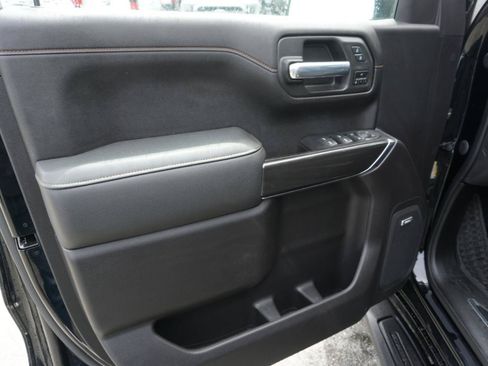 Used 2021 GMC Sierra 1500 AT4 w/ AT4 Premium Package AWD/4WD image 17