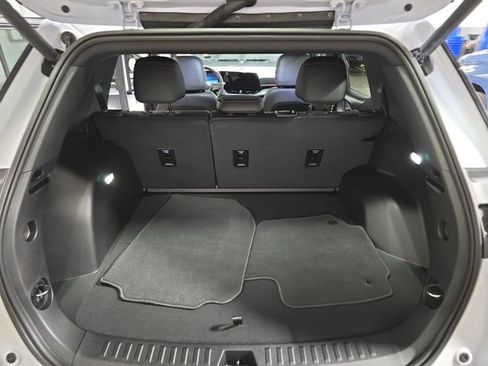 New 2026 Chevrolet Equinox RS w/ Convenience Package III FWD image 15