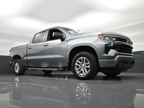 Used 2023 Chevrolet Silverado 1500 RST RWD image 33