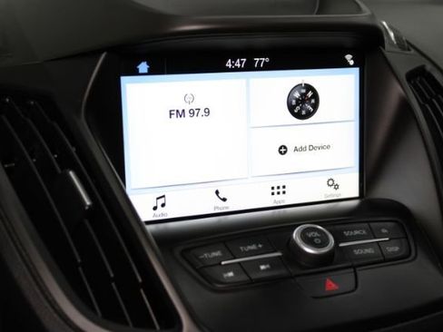 Used 2018 Ford Escape SE w/ SE Sport Appearance Package image 16