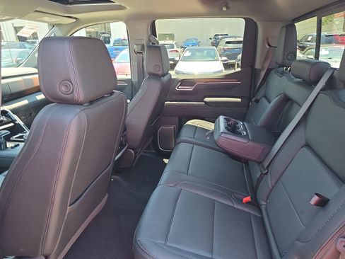 Used 2026 GMC Sierra 1500 Denali AWD/4WD image 16