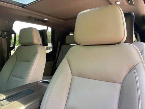 Used 2023 Chevrolet Tahoe LT w/ Luxury Package AWD/4WD image 22