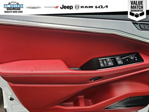 Used 2024 Jeep Wagoneer Launch Edition AWD/4WD image 19