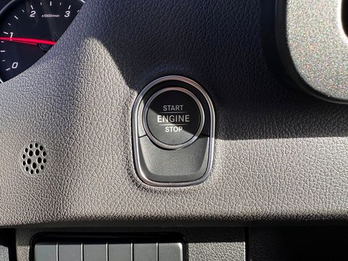 Used 2025 Mercedes-Benz Sprinter 2500 image 14