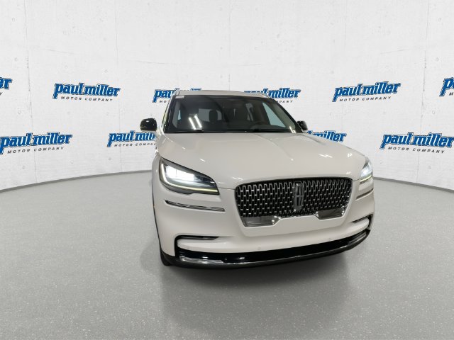 Used 2022 Lincoln Aviator AWD w/ Premium Package image 3