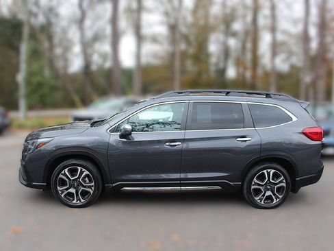 Used 2023 Subaru Ascent Touring image 6