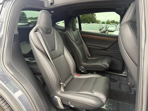 Used 2021 Tesla Model X Long Range AWD/4WD image 11