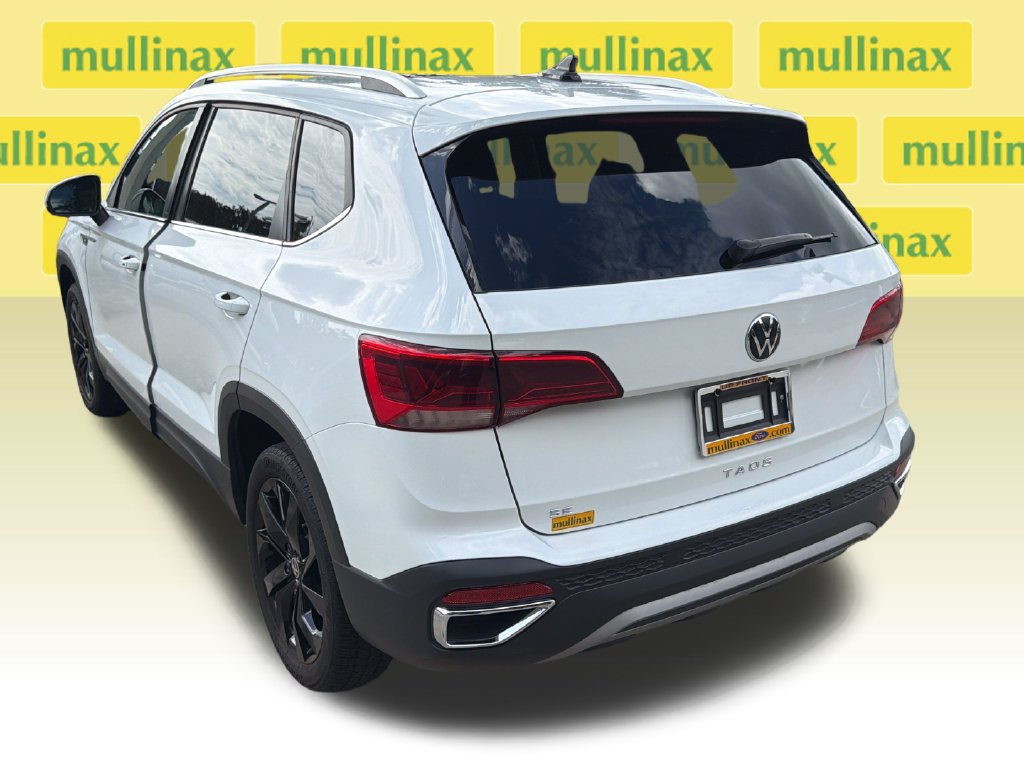 Used 2024 Volkswagen Taos SE FWD image 9