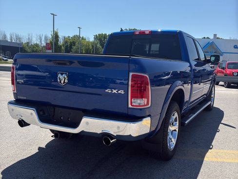 Used 2017 RAM 1500 Laramie w/ Convenience Group AWD/4WD image 5