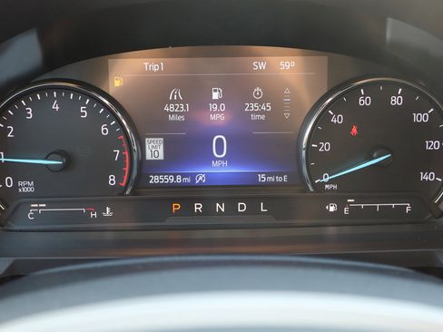 Used 2022 Ford Explorer XLT w/ Equipment Group 202A image 34