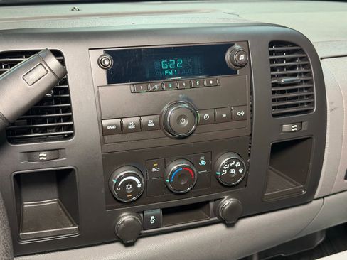 Used 2013 Chevrolet Silverado 1500 W/T RWD image 21