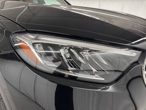 Certified 2026 Mercedes-Benz GLC 300 image 11