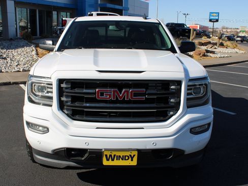Used 2017 GMC Sierra 1500 SLT image 3