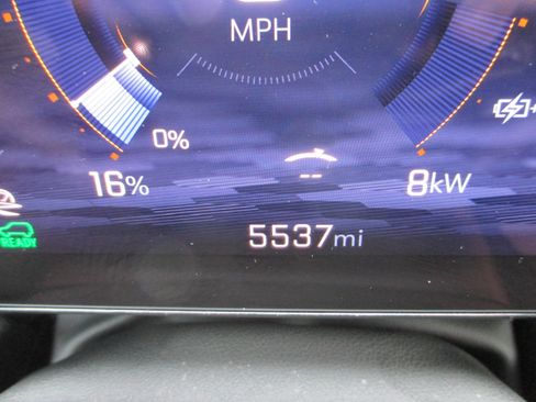 Used 2025 Chevrolet Blazer EV LT w/ Super Cruise Package AWD/4WD image 23