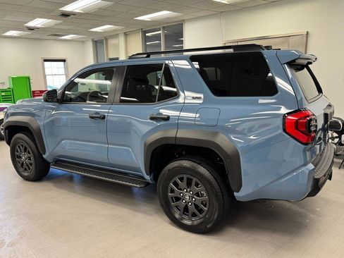 Used 2025 Toyota 4Runner SR5 image 26