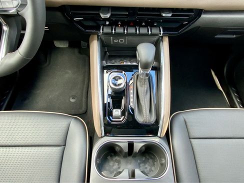 New 2026 GMC Canyon Denali image 46