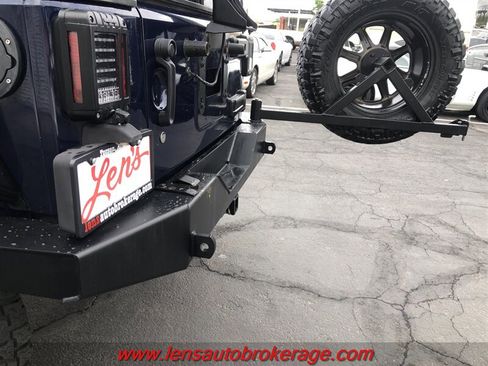 Used 2013 Jeep Wrangler Unlimited Sahara AWD/4WD image 22