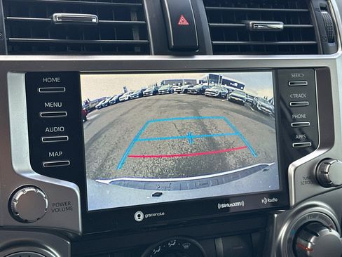 Used 2021 Toyota 4Runner SR5 Premium image 19