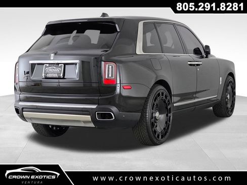 Used 2022 Rolls-Royce Cullinan w/ Interior Detailing Package AWD/4WD image 7