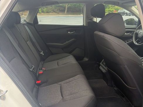 Used 2025 Honda Accord SE image 27