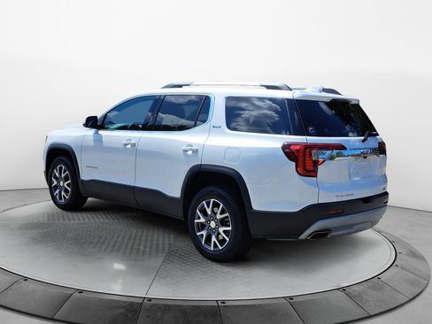 Used 2023 GMC Acadia SLT FWD image 5