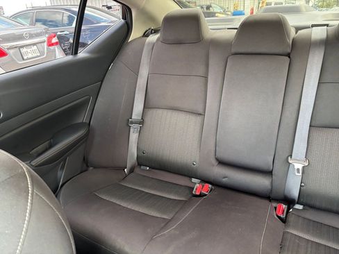 Used 2025 Nissan Altima 2.5 SV FWD image 39