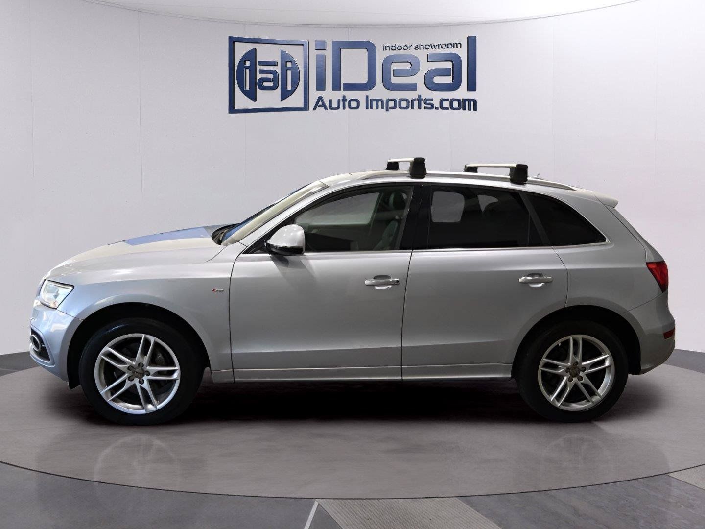 Used 2017 Audi Q5 3.0T Premium Plus w/ Technology Package AWD/4WD image 2