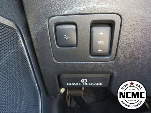 Used 2020 Ford F350 Platinum w/ FX4 Off-Road Package AWD/4WD image 46