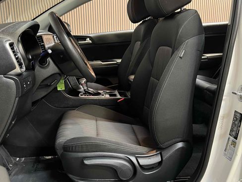 Used 2020 Kia Sportage LX FWD image 40