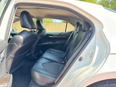 Used 2022 Toyota Camry SE FWD image 17