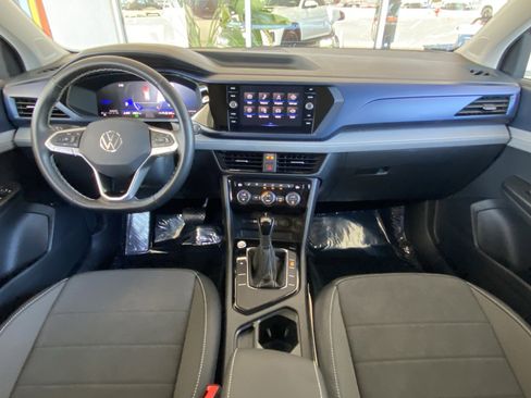 Certified 2024 Volkswagen Taos SE w/ Panoramic Sunroof Package FWD image 27