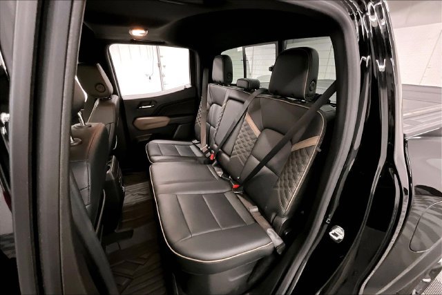 Used 2023 GMC Canyon Denali AWD/4WD image 25