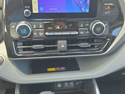 New 2026 Toyota Highlander XLE AWD/4WD image 25