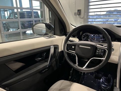 Used 2023 Land Rover Discovery Sport SE image 43