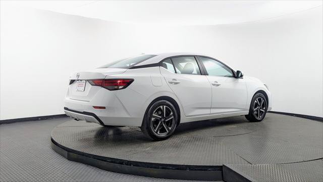 Used 2025 Nissan Sentra SV FWD image 8