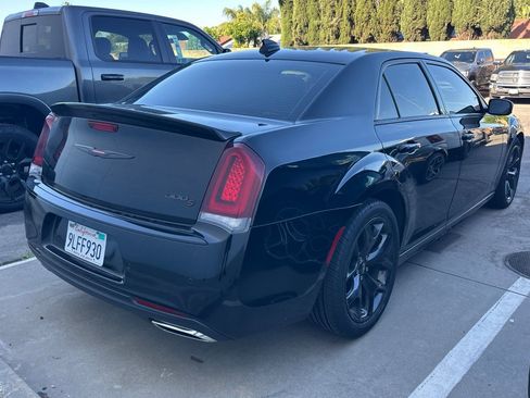 Used 2023 Chrysler 300 S w/ Comfort Group RWD image 7