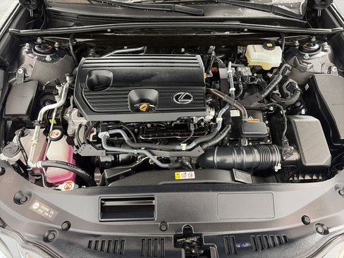 Used 2022 Lexus ES 300h F Sport image 11