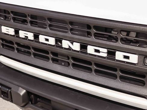 New 2026 Ford Bronco Big Bend w/ Black Diamond Package AWD/4WD image 8