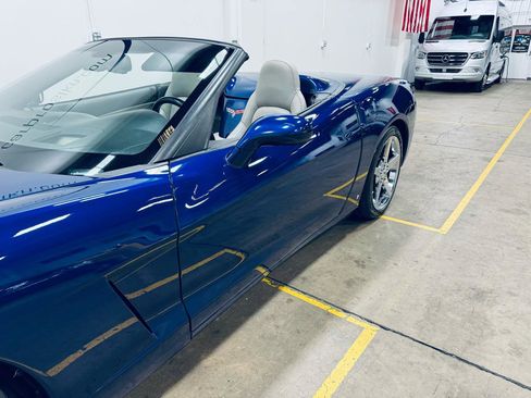 Used 2007 Chevrolet Corvette Convertible w/ Preferred Equipment Group image 22
